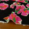 Tissu twill viscose fleurs abstraites fuchsia - noir x 10 cm