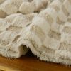 Tissu fausse fourrure bouclettes damiers - beige