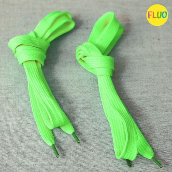 Paire de lacets plats fluo - 110 cm