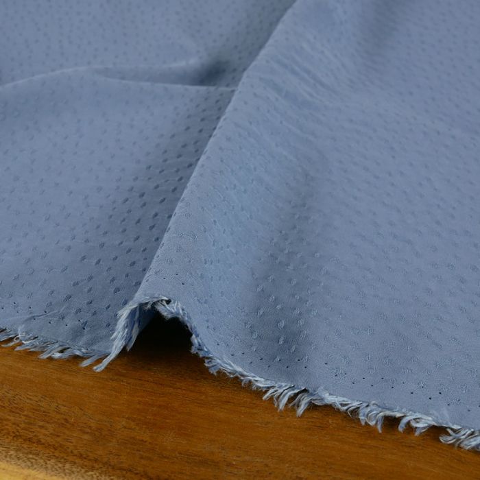 Tissu viscose pois jacquard - bleu lavande x 10 cm